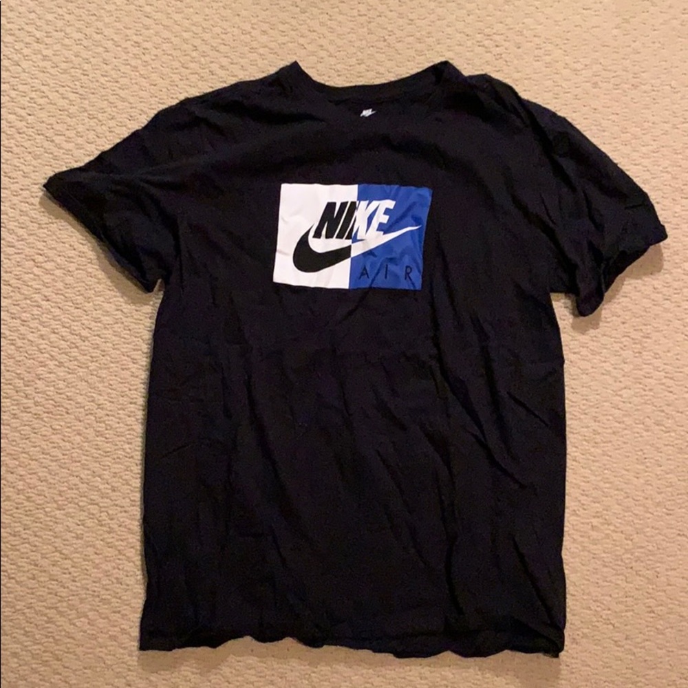 Men’s Nike T-shirt